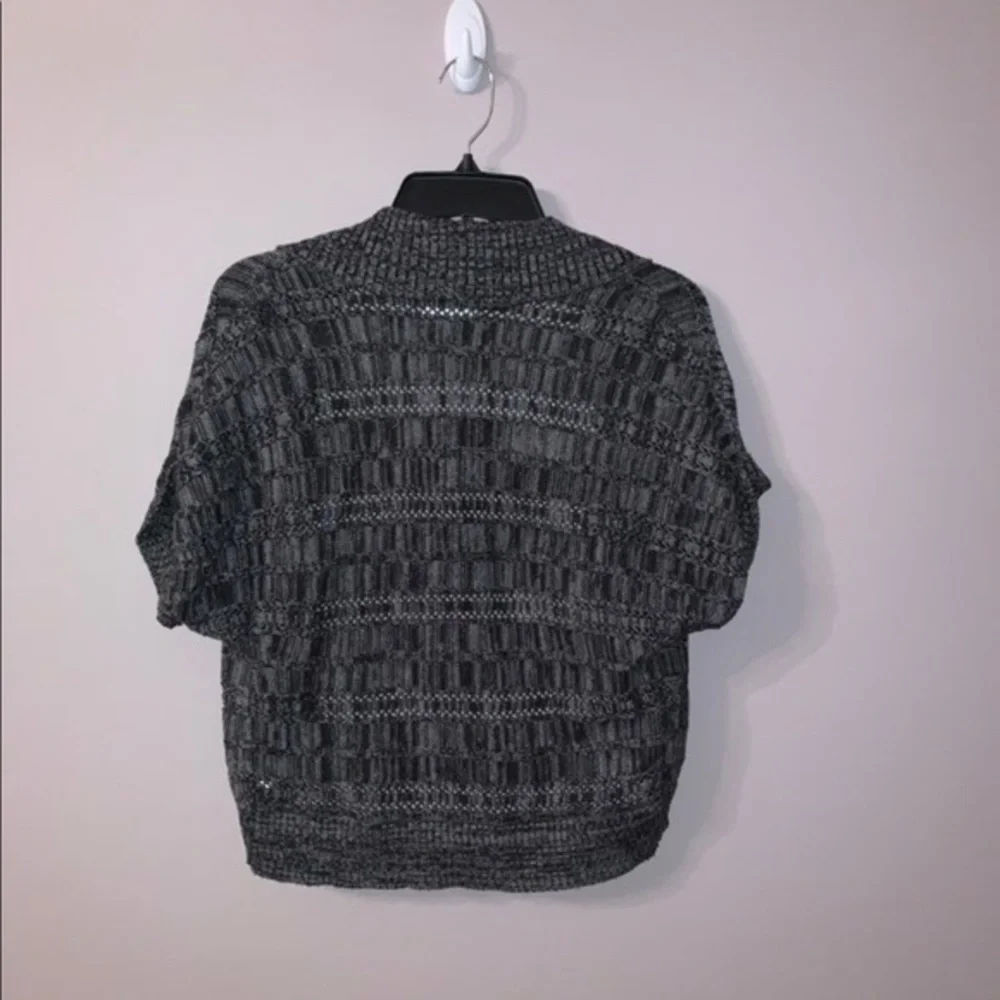 Grey cardigan checkered knitted girls, size 16 /18 justice share a smile